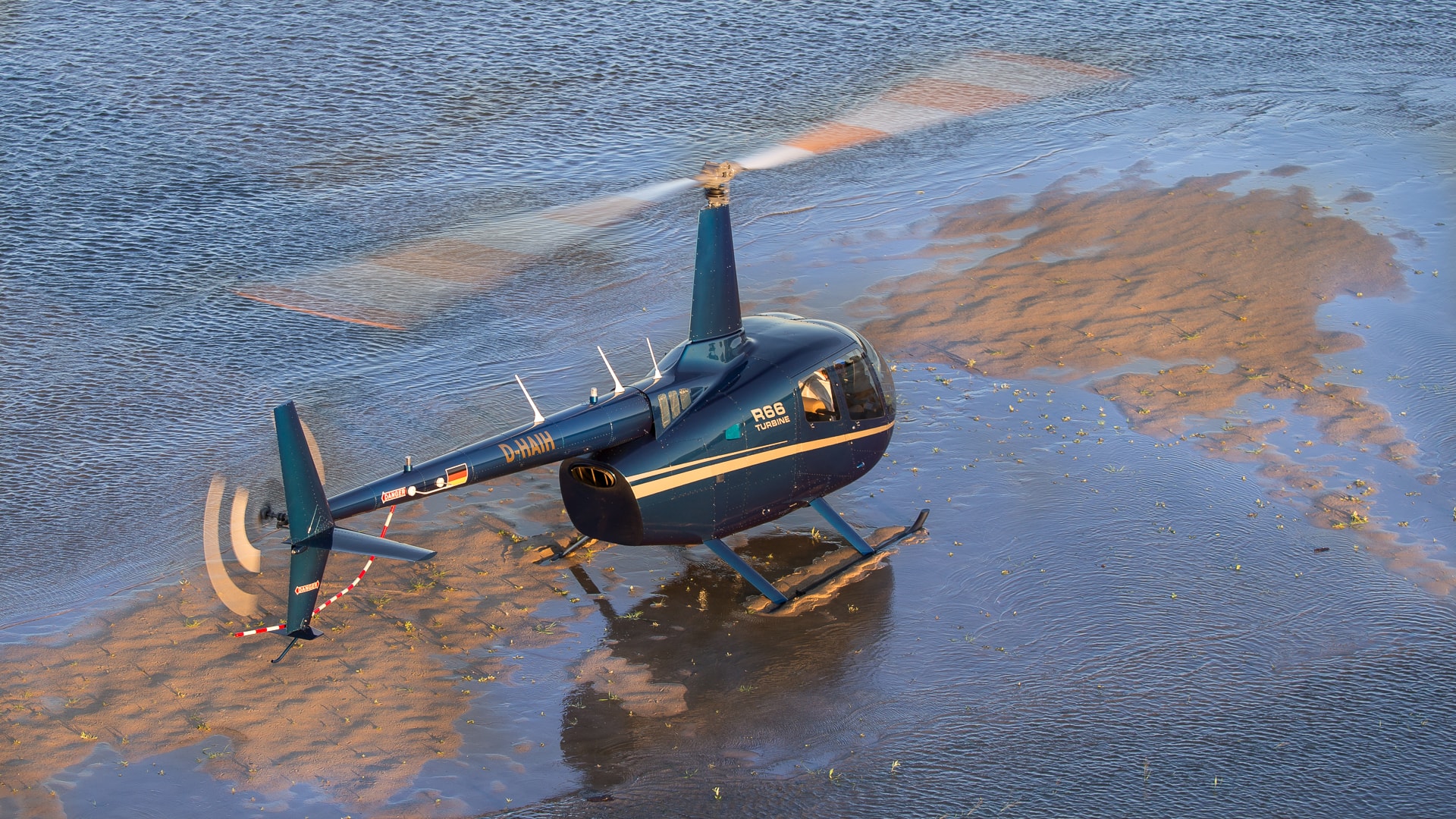 Robinson R66 SkyPoland