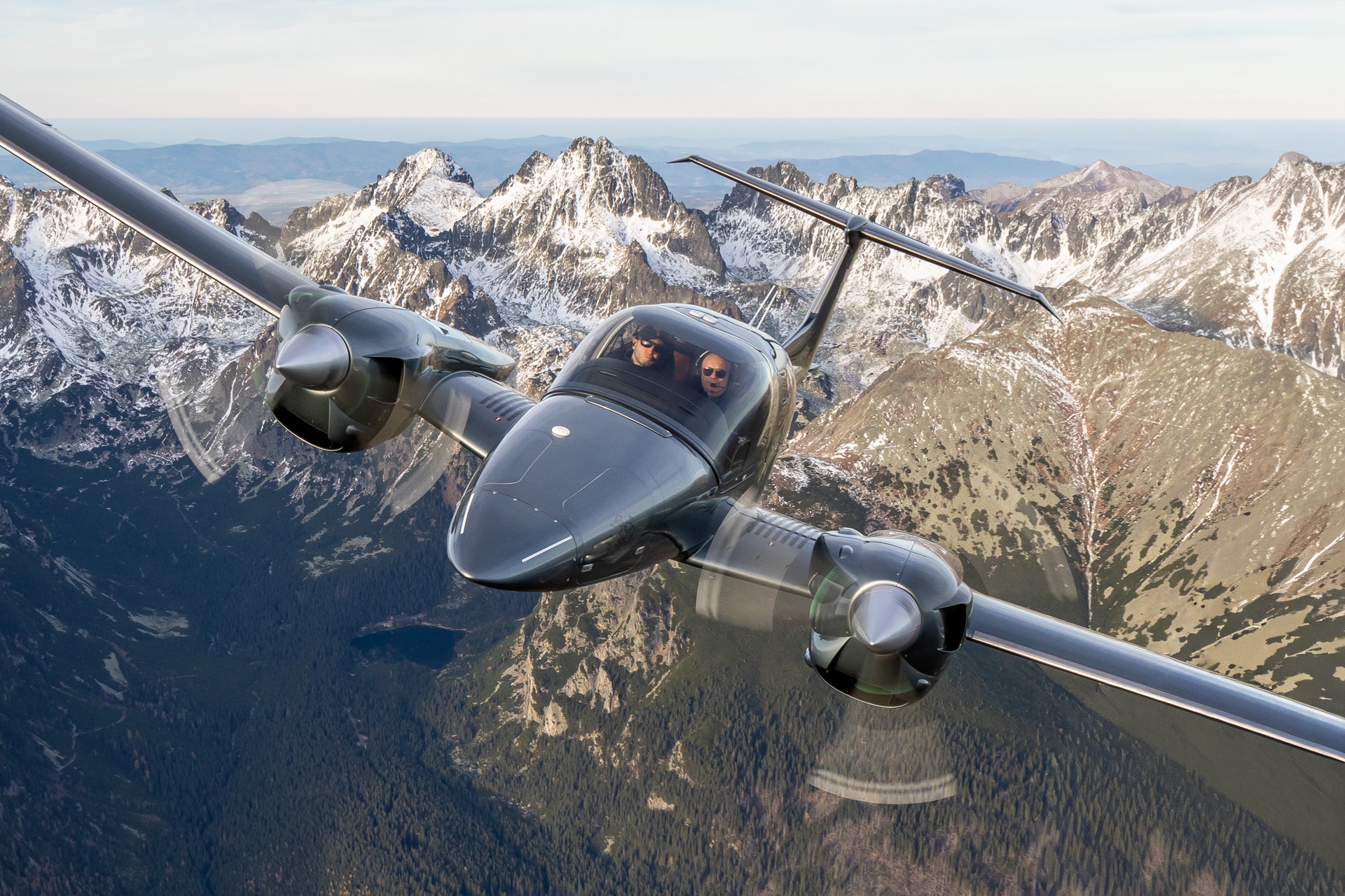 Diamond DA-42-VI · Air-to-Air in Tatra Mountains