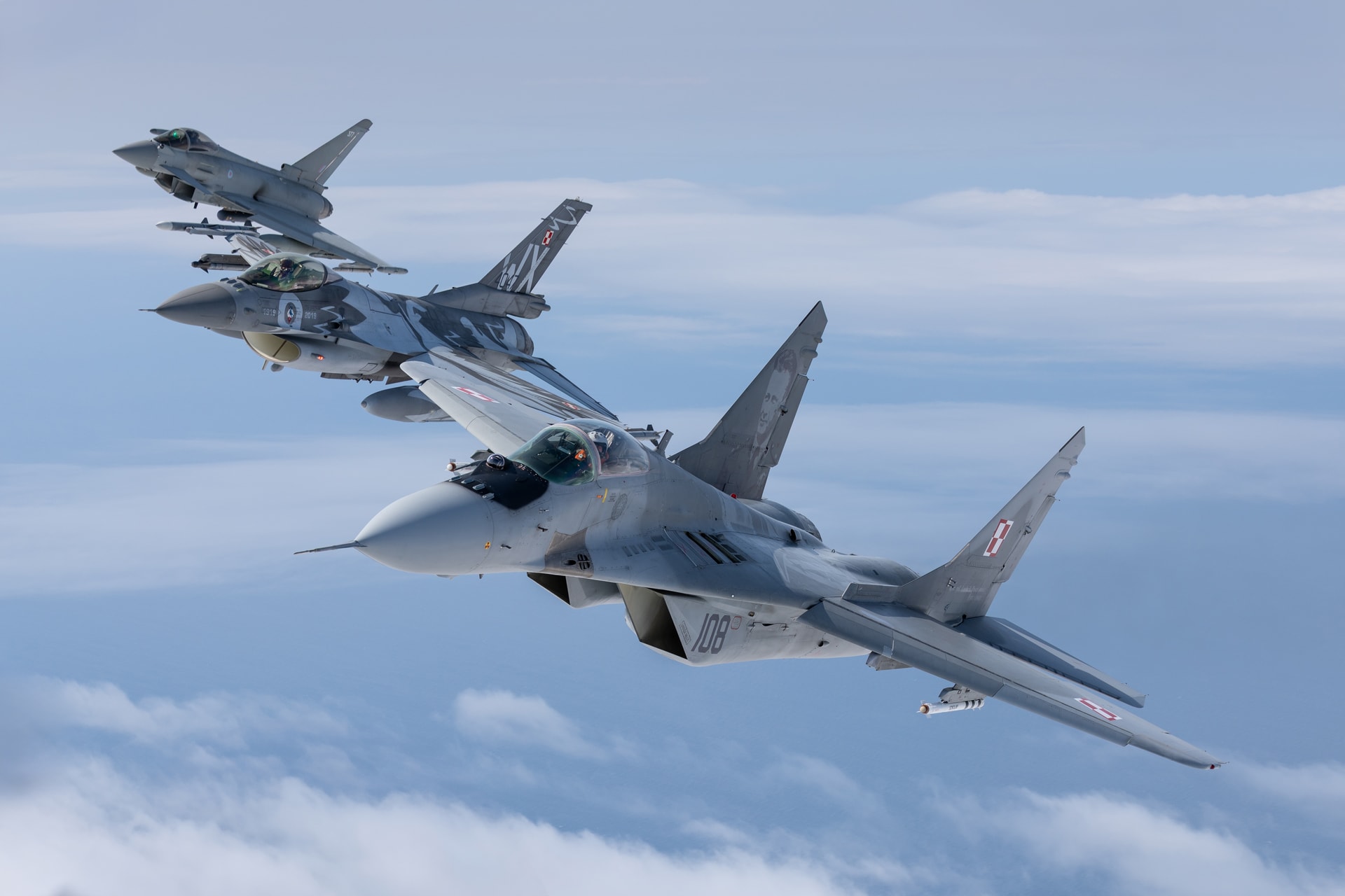 MiG-29, F-16, Eurofighter Typhoon